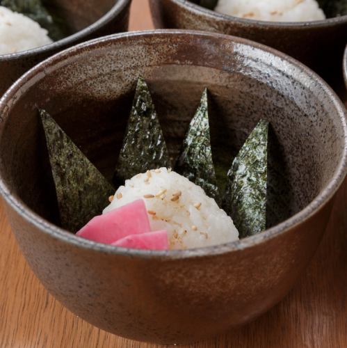 おにぎり (鮭・梅) 各