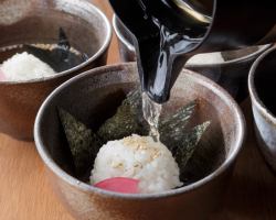 お茶漬け (鮭・梅) 各