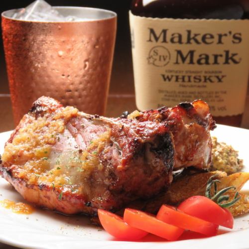 There is also a seasonal dish menu that is perfect for Maker's Mark