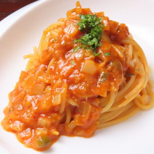 トマトソースキムチパスタ