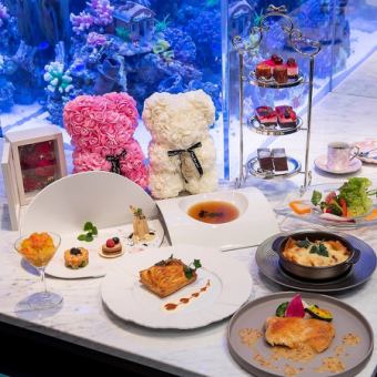 ``Anniversary Celebration Course'' 7 dishes with flower photo box or rose bear doll ¥7,900