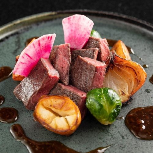 Miyazaki Prefecture Kuroge Wagyu Beef Steak Cooked at Low Temperature