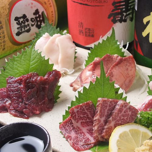 Direct delivery from Kumamoto ☆ Assorted horse sashimi with outstanding freshness