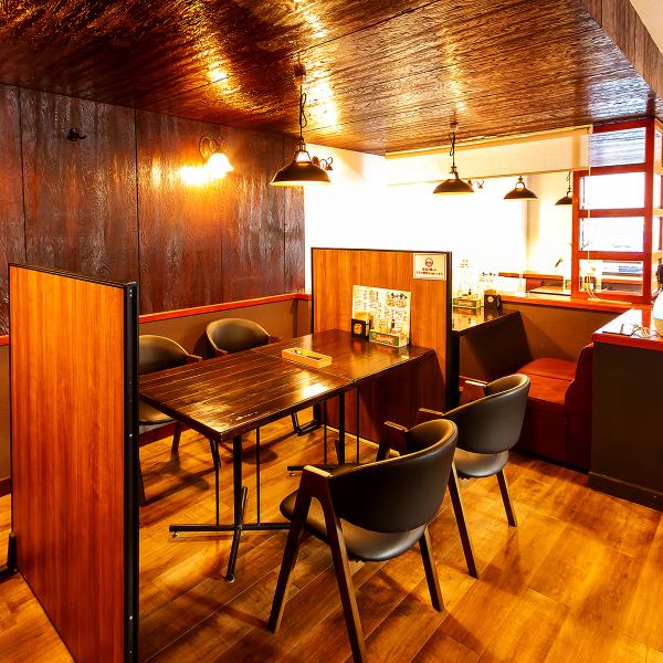 [Calm and cozy space] Wood-style retro space.You can spend your time in a comfortable shop where you can feel nostalgic.Please enjoy it according to the usage scene from lunch use to cafe and dinner time.