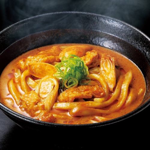 [Curry udon that tastes delicious with all five senses]