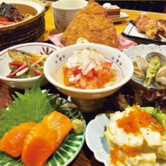 【100分飲み放題付き！】おばんざいや焼鳥など全13品"おばんざいコース"5500円(税込)