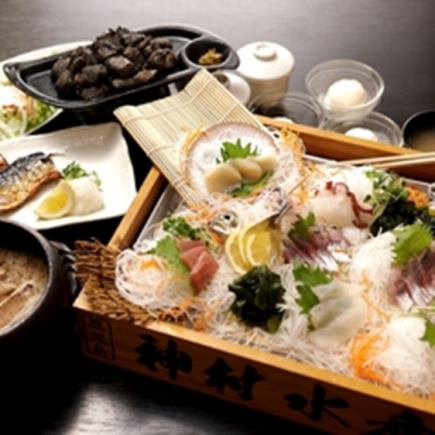 [Greedy Course] Fatty tuna box! Horse mackerel sashimi platter & charcoal-grilled local chicken & grilled fish & rice pot 11 dishes in total + 3 hours [all-you-can-drink] ⇒ 4,500 yen