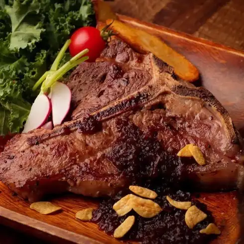 【極上肉】オリジナルの肉料理の数々！皆絶賛するジューシーさ！