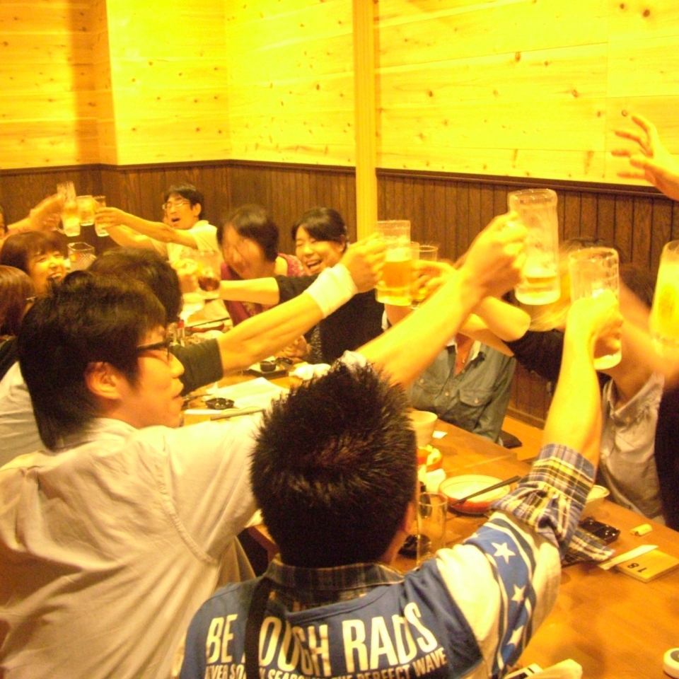 広々使ってゆったり宴会！最大70名様までOK！飲放コースも充実！