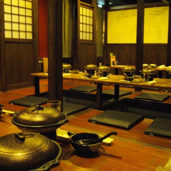 当店自慢完全個室は宴会最大32名様迄収容可！雰囲気抜群の和空間で、大切なひと時をお過ごしください！当店、フリーでも、宴会コースでも請求書払い、カード払いに対応させていただいております！！※宇都宮店は開店準備の為、写真は国分町店になります