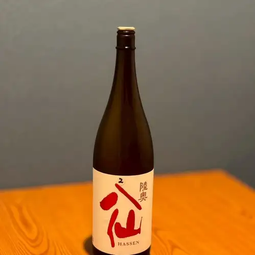 青森県　陸奥八仙　八戸酒造　赤ラベル　