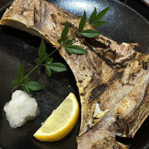 マグロかまの塩焼き