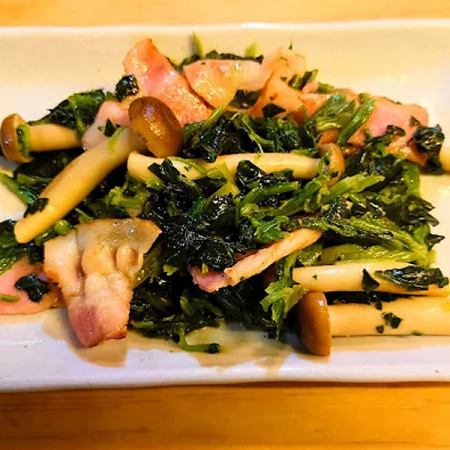 もやし炒め/ほうれん草とベーコンのバター醤油　各