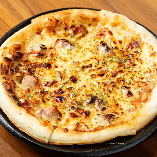 【当店オリジナル】チーズがとろ～り！濃厚「燈ピザ」