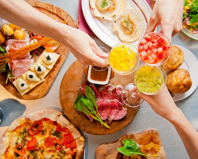 写真に収めたくなるようなフォトジェニックな空間＆料理の数々！