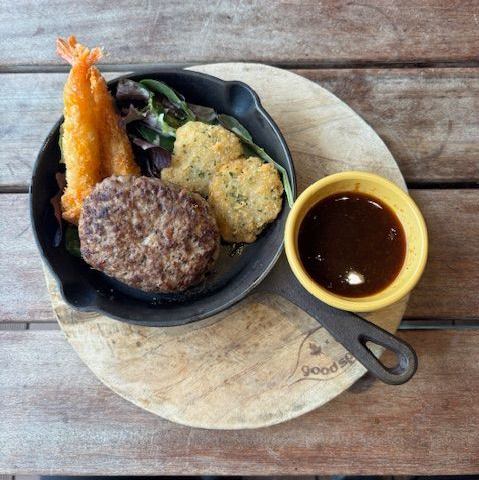 ハンバーグコンボプレート