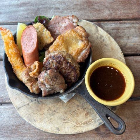 8種類のデラックスミートプレート