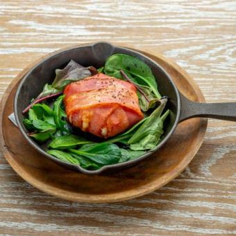 培根包裹的烤丹麥卡門貝爾乳酪