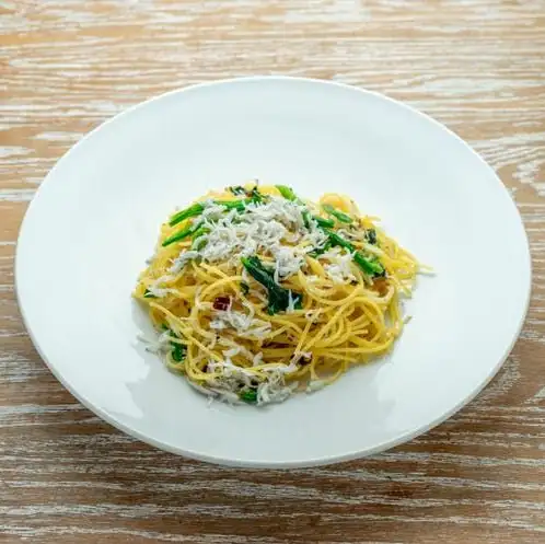 しらすとほうれん草のペペロンチーノ