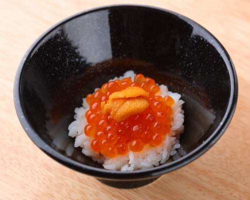 Small bowl of sea urchin and salmon roe