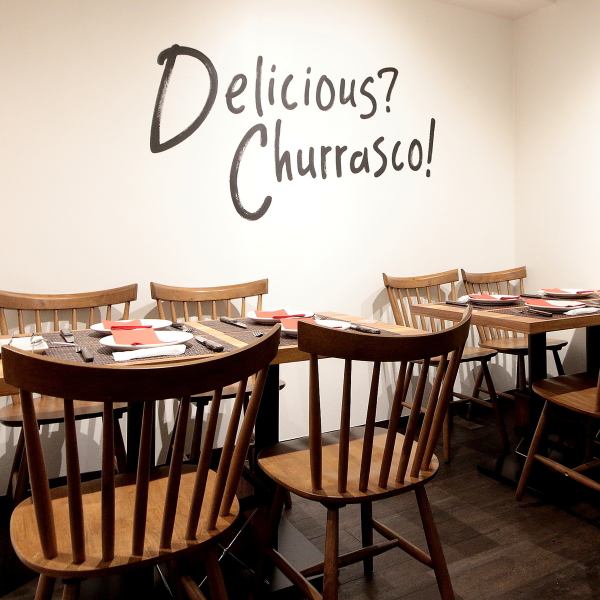 Churrasco餐厅，难波/心斋桥的世外桃源 您可以将餐厅用于私人派对和各种公司的婚礼第二派对。站立餐最多可容纳 50 人。