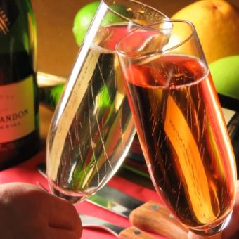 [Special occasion] 1 bottle of champagne (half bottle of Moet Chandon) + all-you-can-drink drinks + dessert 8,000 yen