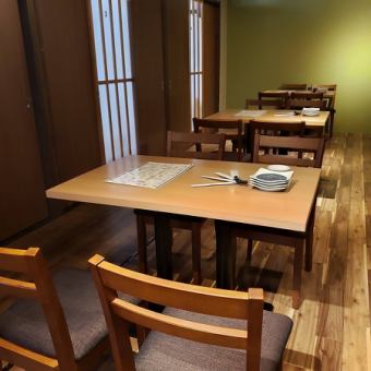 Open table seats are also available ☆ Table seats with curtain partitions are also available ♪ You can use it as a semi-private room ◎ Use limited coupons for even better deals ♪ ♪