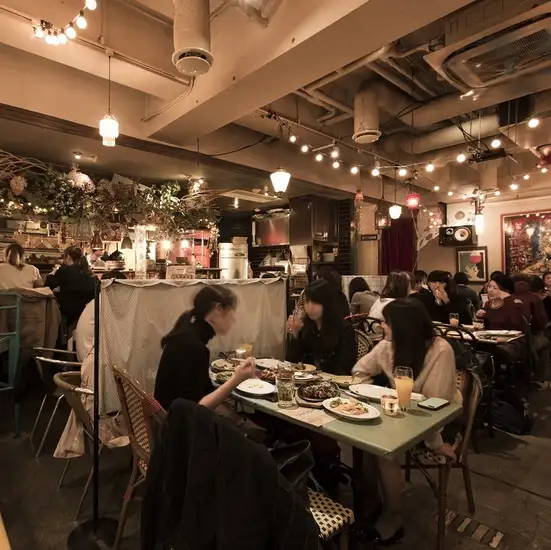 女子会プランは豪華デザートや飲み放題3時間付き!※12月を除く
