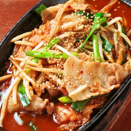 ◆Stir-fried Pork and Kimchi with Homemade Sauce