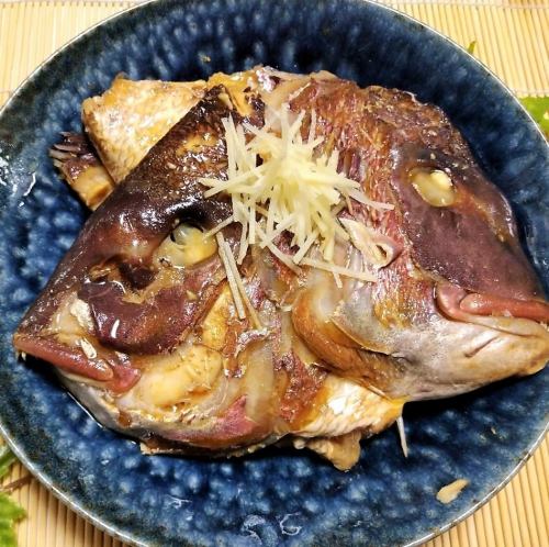 ◆Fisherman's dish: Red sea bream kabuto boiled in salt