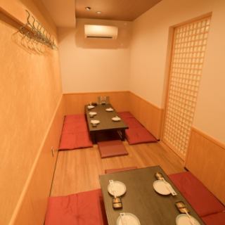9名様~12名様用の完全個室完備♪人気のお席ですのでご予約はお早めに♪最大14名様まで受付可能。お電話にてお問い合わせください。