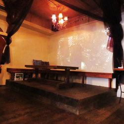 【プロジェクター完備】当店は大きなプロジェクターをご用意しておりますので、スポーツ観戦などにピッタリです★サッカーや野球、ラグビー等、様々なスポーツをドリンク片手に応援できます！