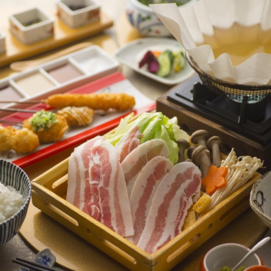 [All-you-can-drink included] "Kurobuta paper pot shabu-shabu course + 3 kinds of sashimi assorted" 8 skewers, 14 dishes including shabu-shabu