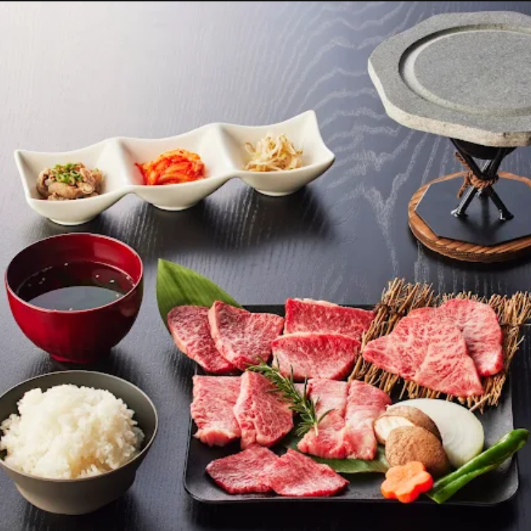 淡路牛を味わい尽くす贅沢なランチをぜひご堪能ください！