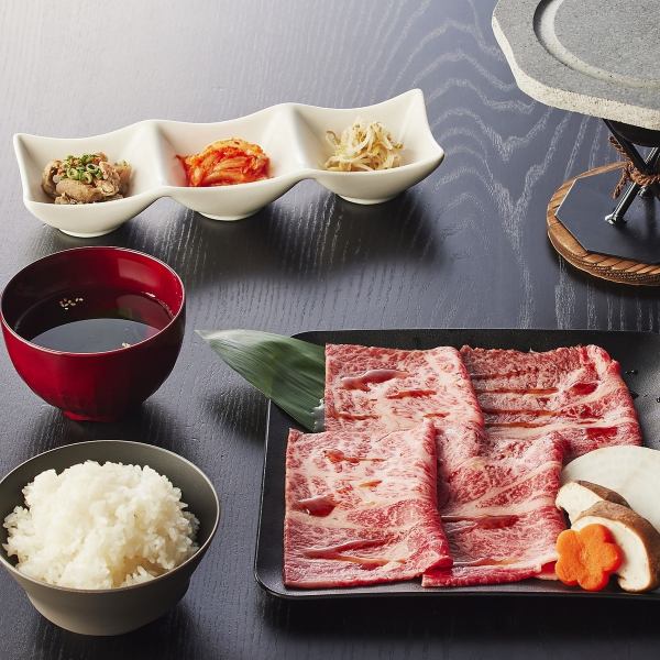 【淡路島の絶品食材を愉しむ】濃厚な北坂卵と淡路牛の旨味が堪らない！”淡路牛の焼きすき”4,070円(税込)