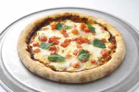 Capri (mozzarella cheese, basil, tomato, bacon)