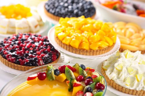 Seasonal cake buffet