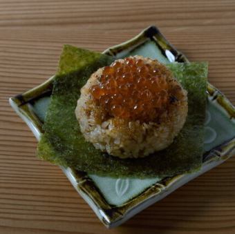 焼きおにぎり いくら