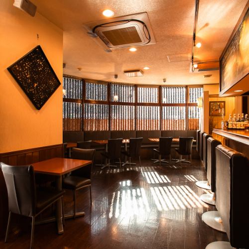 Our restaurant can also be reserved for private use! We can accommodate up to 16 people! It can be used for various occasions such as banquets, events, and anniversaries.