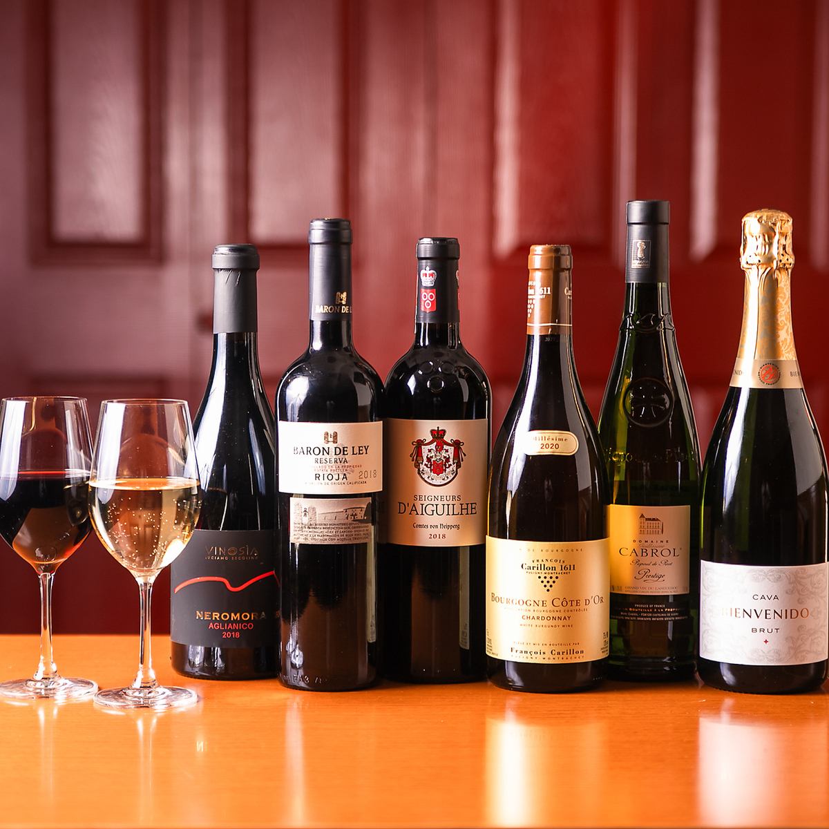 生ビールやカクテル、ワインにこだわりを持って豊富な種類用意♪