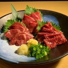 【熊本県産】馬刺し盛り合わせ