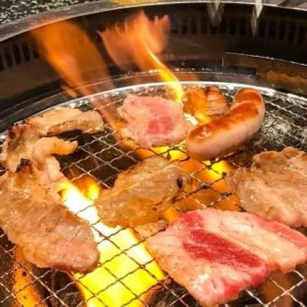 家庭套餐（牛舌、排骨、裙边牛排、里脊肉、什锦蔬菜）→3,950日元！