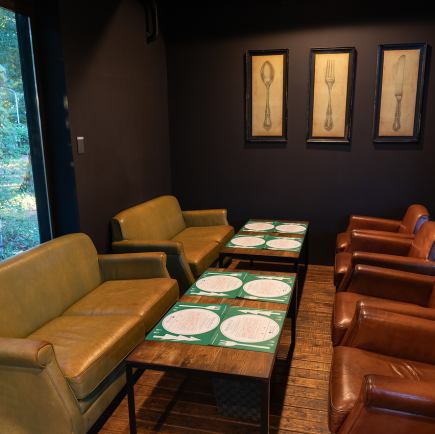 Holiday Lunch Buffet Reservations Part 1 [11:30~13:00] [Guaranteed "Private Sofa Room for 4~8 People"]