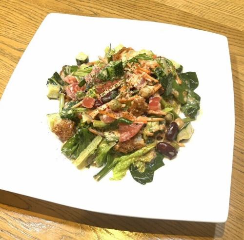 川越産ホウレン草と春根菜のコブサラダ