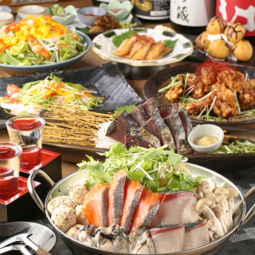 適合各種聚會◎海鮮與火鍋、油炸食品、生魚片等「朝聖火鍋套餐」6,000日元，含生啤酒及2.5小時無限暢飲