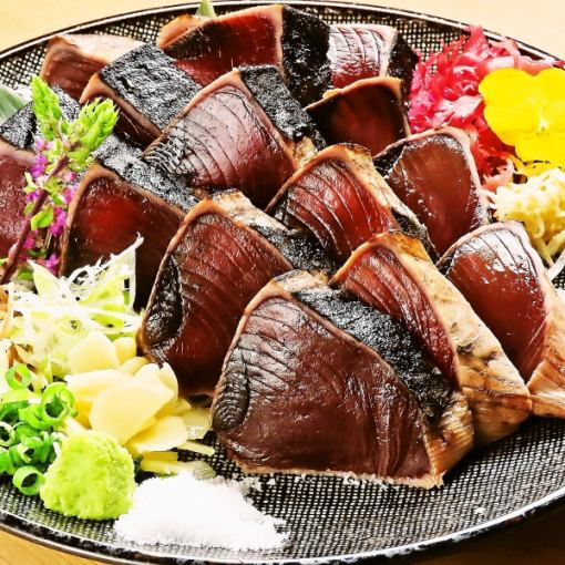 Monday-Thursday & Saturday: 6-course limited-time menu including seared bonito with salt, fried horse mackerel, etc., with 2 hours of all-you-can-drink (including draft beer) for 3500 yen.