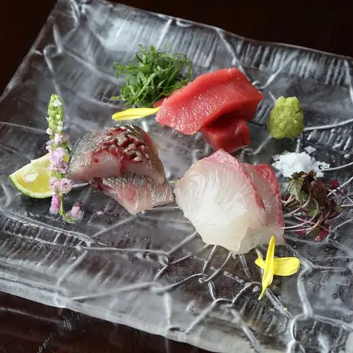 Today's fresh fish sashimi