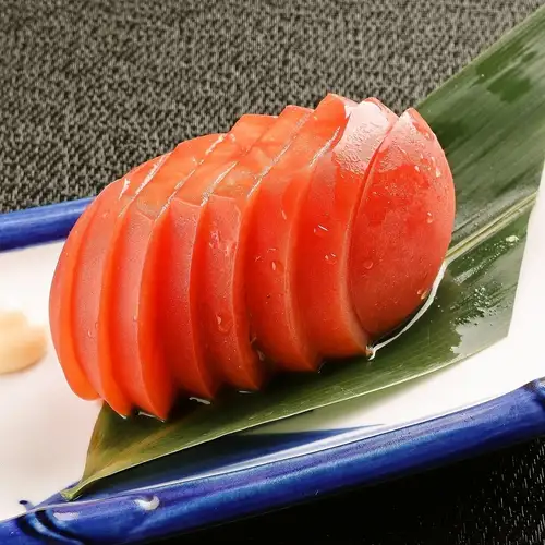 Chilled tomatoes with refreshing yuzu salt