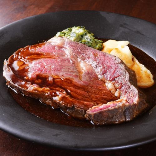 精選產地和部位的牛肉，精心製作而成的自製烤牛肉