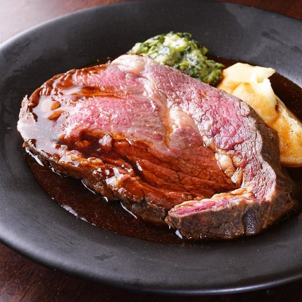 精选产地和部位的牛肉，精心制作而成的自制烤牛肉